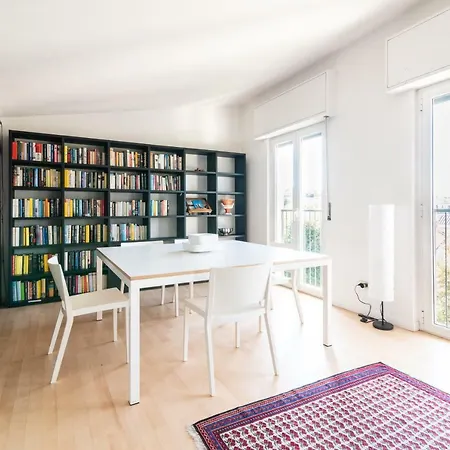 Shortstays Luxury Attic * Milan