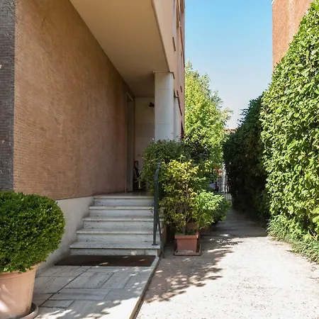 Shortstays Luxury Attic Apartment Milan