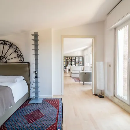 Shortstays Luxury Attic * Milan
