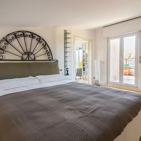Shortstays Luxury Attic Milan