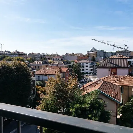 Apartment Shortstays Luxury Attic Milan