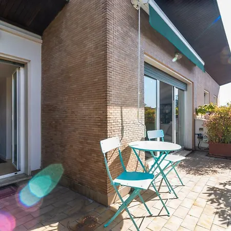 Shortstays Luxury Attic * Milan