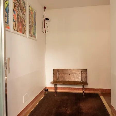 Shortstays Luxury Attic Apartment